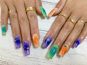 		スカルプチュア。チークネイル。